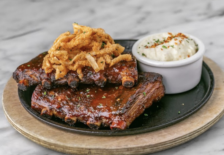 Moonshine Grill signature dishes Brisket Burnt Ends Quesadilla
Wagyu Salisbury Steak
Pan-Fried Chicken Almondine